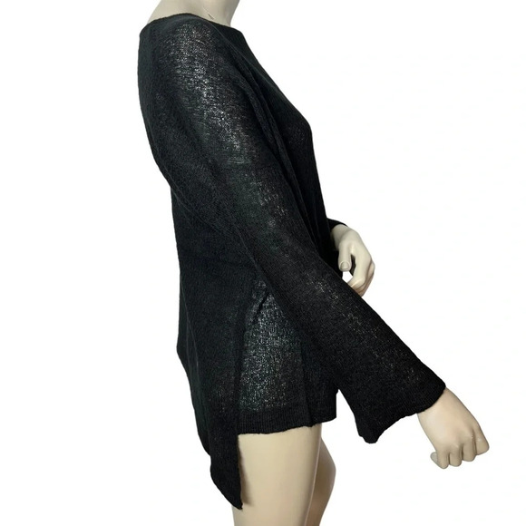 Kerisma Black Lightweight knit Airy 3/4 Slight Bell Sleeve Top - NWT - Picture 4 of 9
